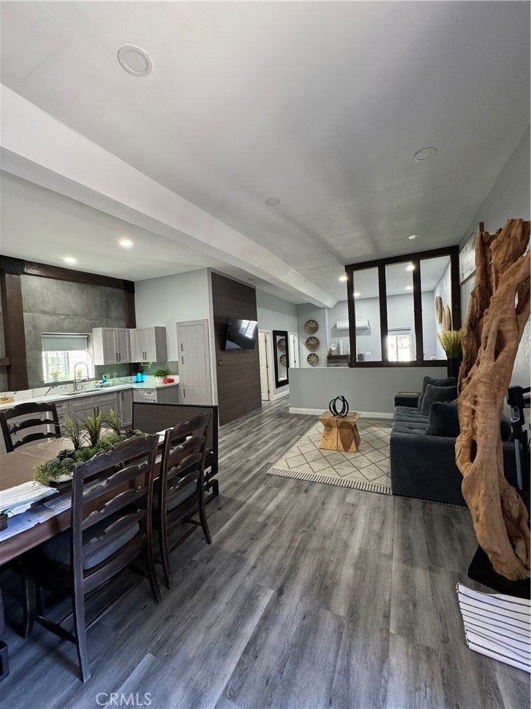 Corona, California, 92882, United States, ,3 BathroomsBathrooms,Residential,Active,1726827