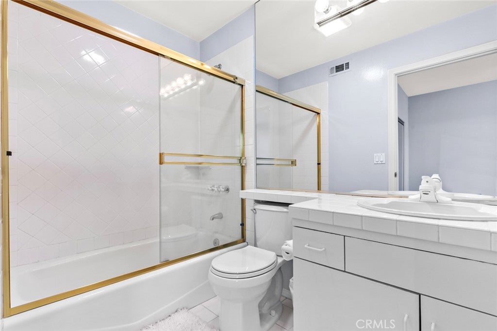 Chatsworth, California, 91311, United States, 5 Bedrooms Bedrooms, ,6 BathroomsBathrooms,Residential,Active,2015219