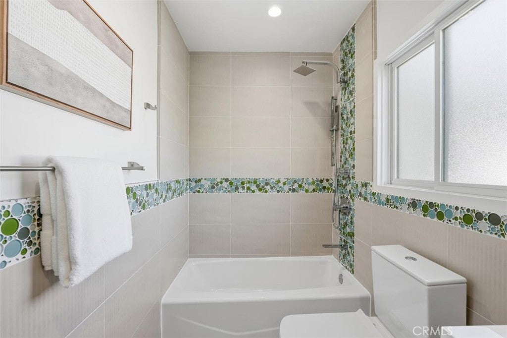 Long Beach, California, 90815, United States, 4 Bedrooms Bedrooms, ,4 BathroomsBathrooms,Residential,Active,1999914