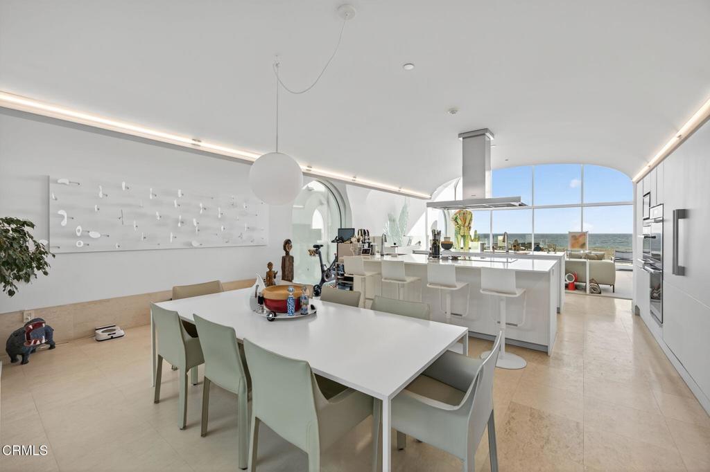 Oxnard, California, 93035, United States, 4 Bedrooms Bedrooms, ,5 BathroomsBathrooms,Residential,Active,1904736