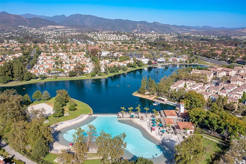 Rancho Santa Margarita, California, 92688, United States, 4 Bedrooms Bedrooms, ,3 BathroomsBathrooms,Residential,Active,2011858