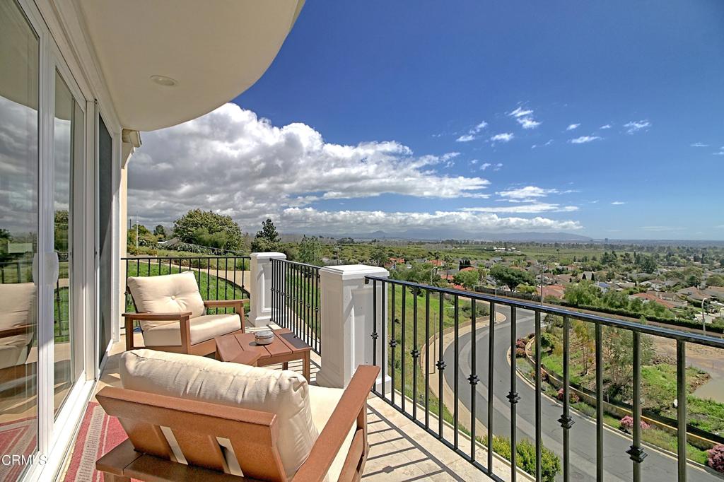 Ventura, California, 93003, United States, 4 Bedrooms Bedrooms, ,5 BathroomsBathrooms,Residential,Active,1944269