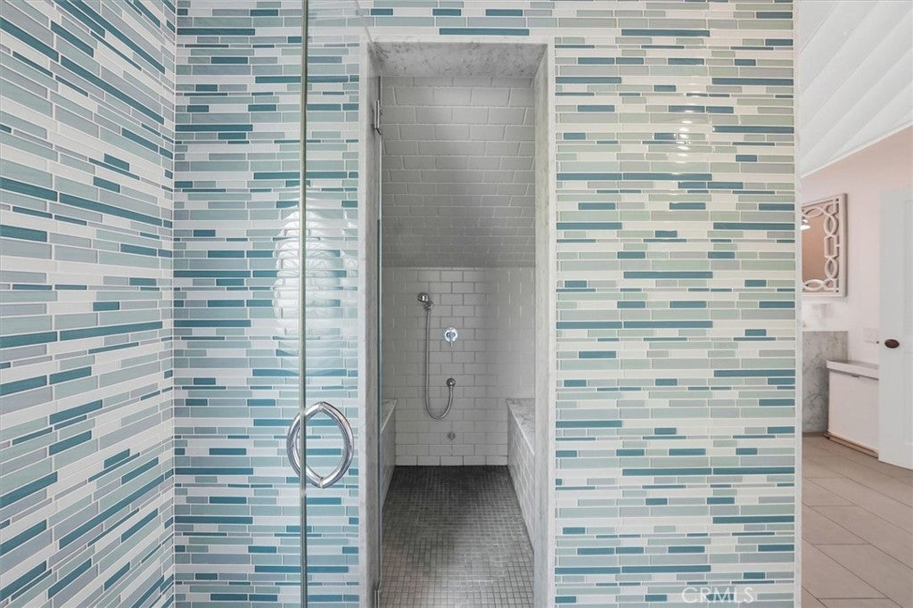 Agoura Hills, California, 91301, United States, 4 Bedrooms Bedrooms, ,5 BathroomsBathrooms,Residential,Active,1966025