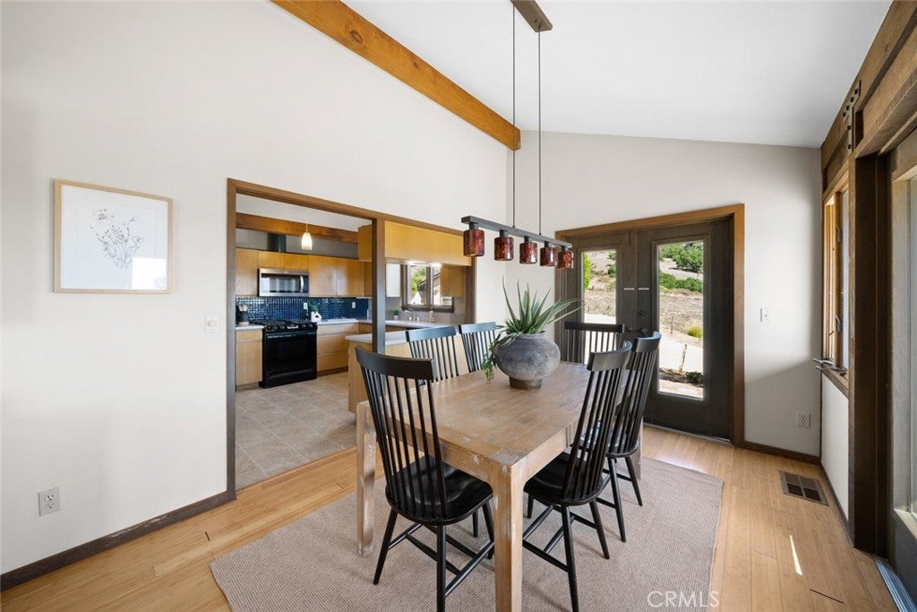 San Luis Obispo, California, 93401, United States, 3 Bedrooms Bedrooms, ,3 BathroomsBathrooms,Residential,Active,1964252