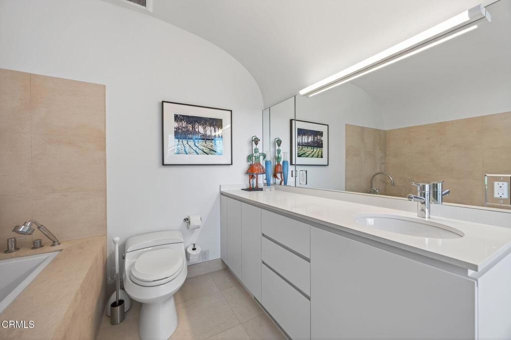 Oxnard, California, 93035, United States, 4 Bedrooms Bedrooms, ,5 BathroomsBathrooms,Residential,Active,1904736