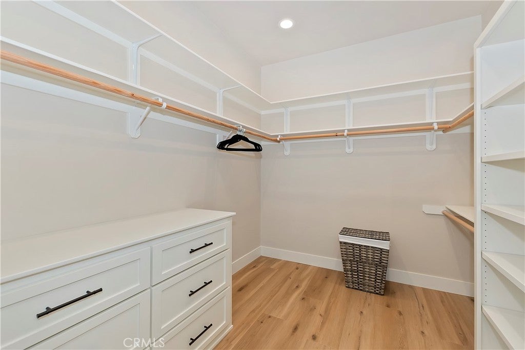 Big Bear Lake, California, 92315, United States, 5 Bedrooms Bedrooms, ,6 BathroomsBathrooms,Residential,Active,1988470