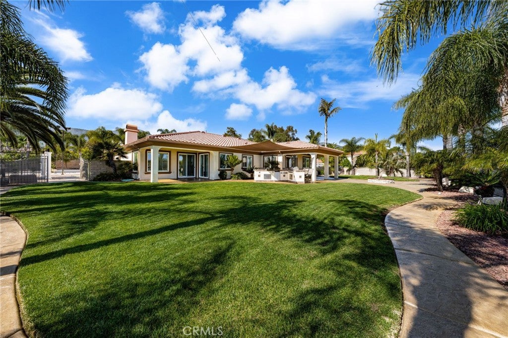 Corona, California, 92881, United States, 4 Bedrooms Bedrooms, ,5 BathroomsBathrooms,Residential,Active,1810439