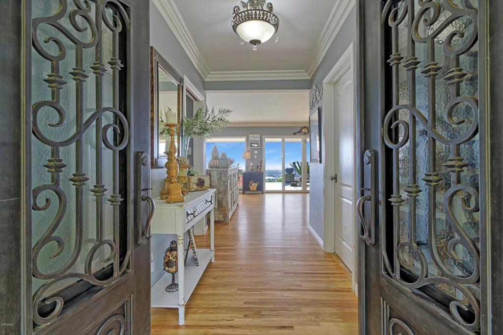 Ventura, California, 93003, United States, 4 Bedrooms Bedrooms, ,4 BathroomsBathrooms,Residential,Active,1944051