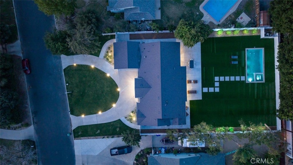 Northridge, California, 91325, United States, 4 Bedrooms Bedrooms, ,4 BathroomsBathrooms,Residential,Active,2030583