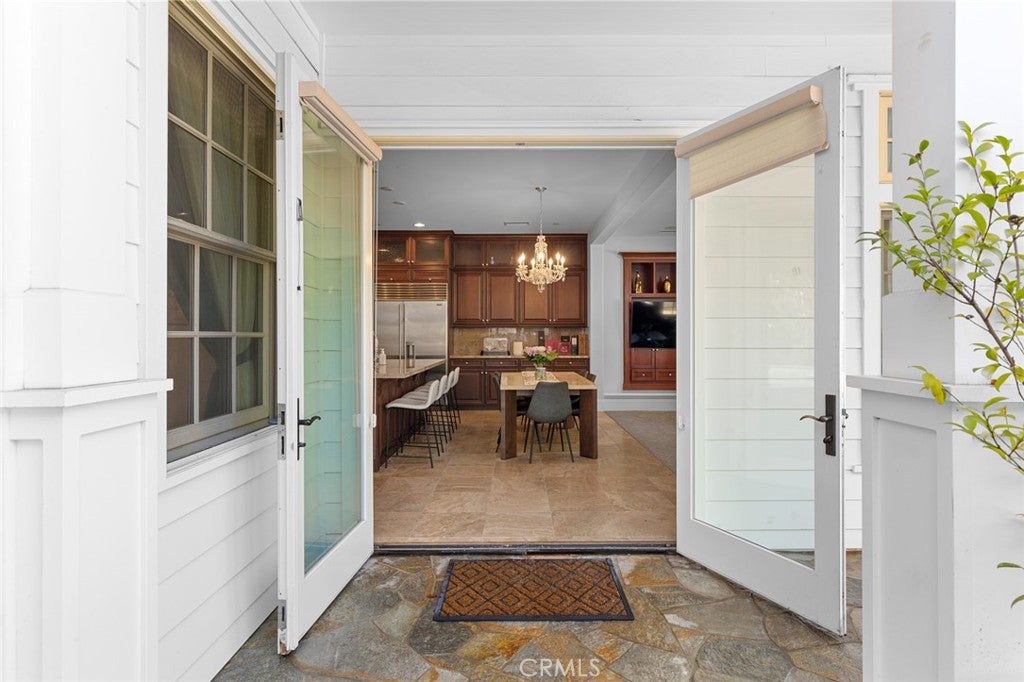 Huntington Beach, California, 92649, United States, 4 Bedrooms Bedrooms, ,4 BathroomsBathrooms,Residential,Active,1780402