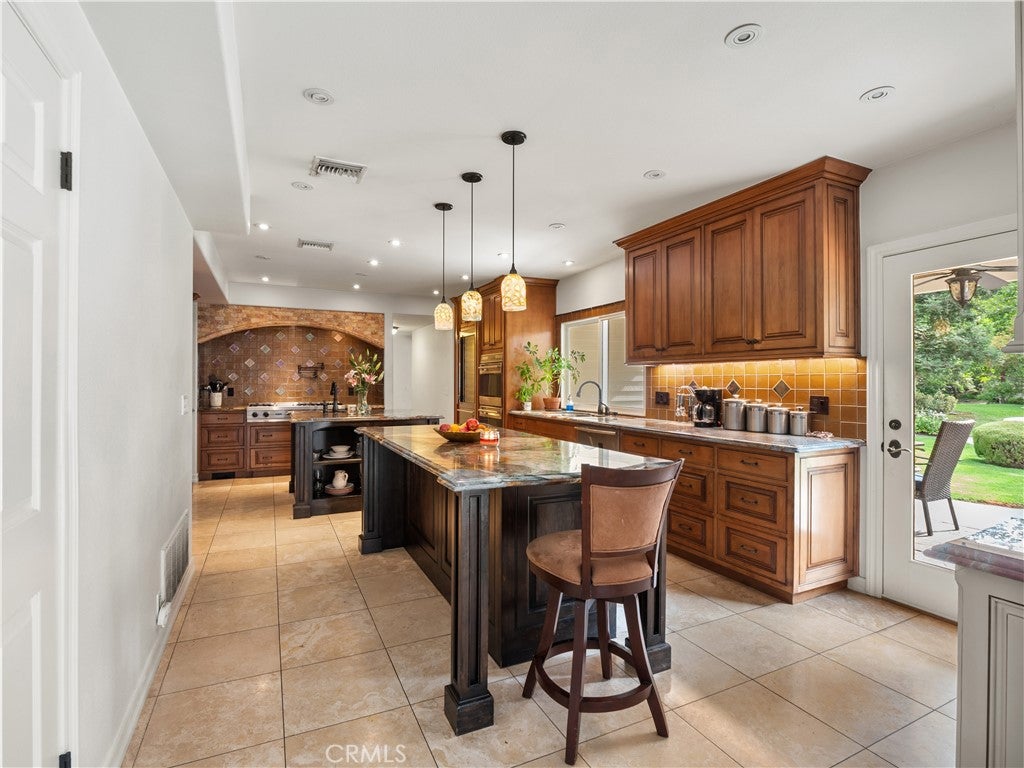 Canyon Country, California, 91387, United States, 5 Bedrooms Bedrooms, ,5 BathroomsBathrooms,Residential,Active,1926896
