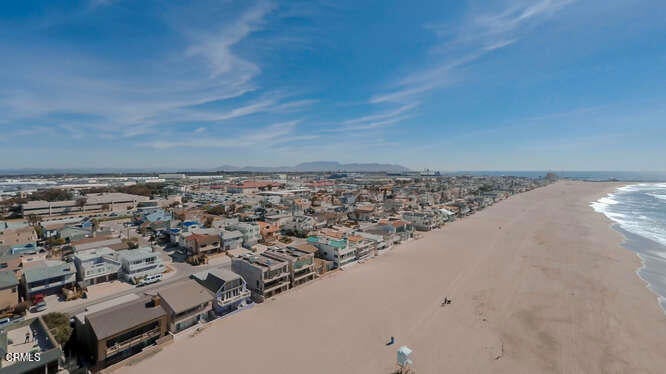 Oxnard, California, 93035, United States, 4 Bedrooms Bedrooms, ,2 BathroomsBathrooms,Residential,Active,2007278