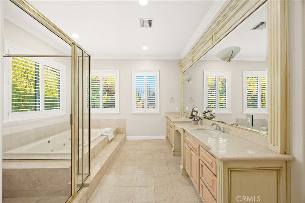 Diamond Bar, California, 91765, United States, 4 Bedrooms Bedrooms, ,5 BathroomsBathrooms,Residential,Active,1985854