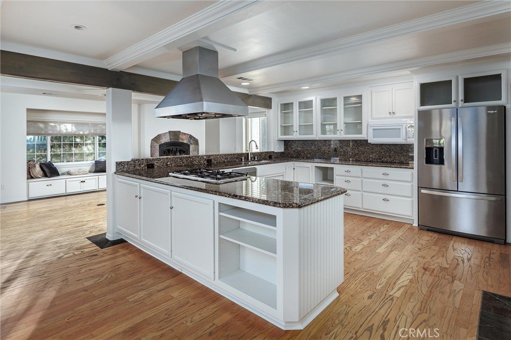 Paso Robles, California, 93446, United States, 4 Bedrooms Bedrooms, ,3 BathroomsBathrooms,Residential,Active,2006900