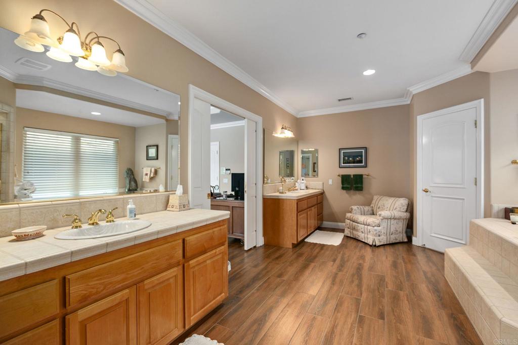 Bonsall, California, 92003, United States, 4 Bedrooms Bedrooms, ,4 BathroomsBathrooms,Residential,Active,1892629