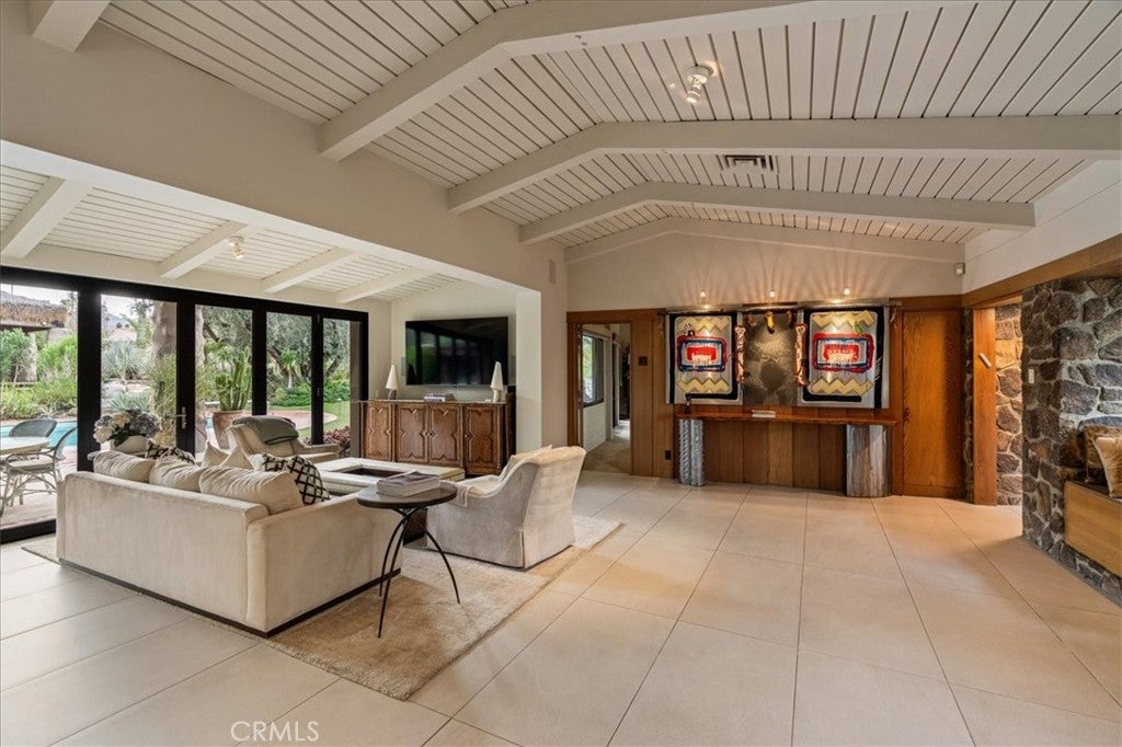 Palm Desert, California, 92260, United States, 3 Bedrooms Bedrooms, ,4 BathroomsBathrooms,Residential,Active,2008008