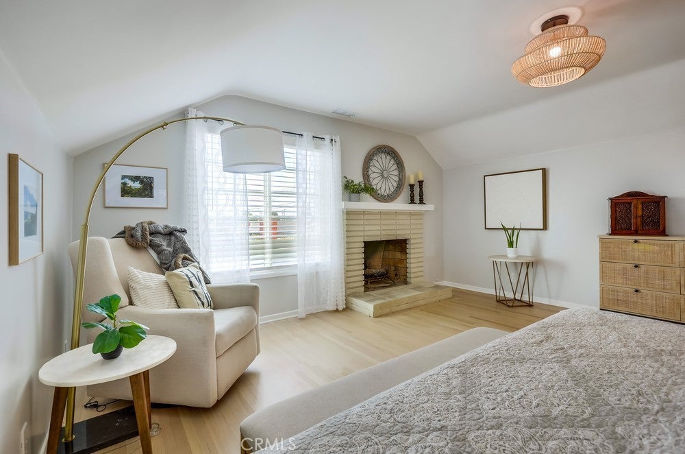 Garden Grove, California, 92845, United States, 5 Bedrooms Bedrooms, ,2 BathroomsBathrooms,Residential,Active,1927673