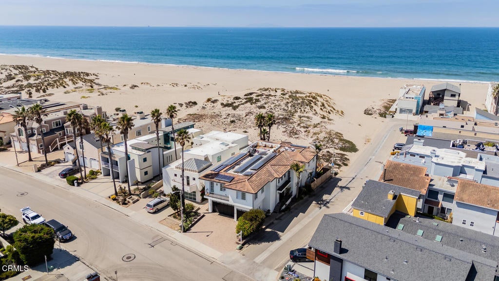 Oxnard, California, 93035, United States, 5 Bedrooms Bedrooms, ,6 BathroomsBathrooms,Residential,Contingent,1973330