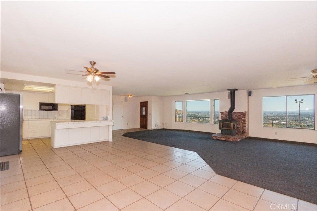 Paso Robles, California, 93446, United States, 3 Bedrooms Bedrooms, ,4 BathroomsBathrooms,Residential,Active,1970943