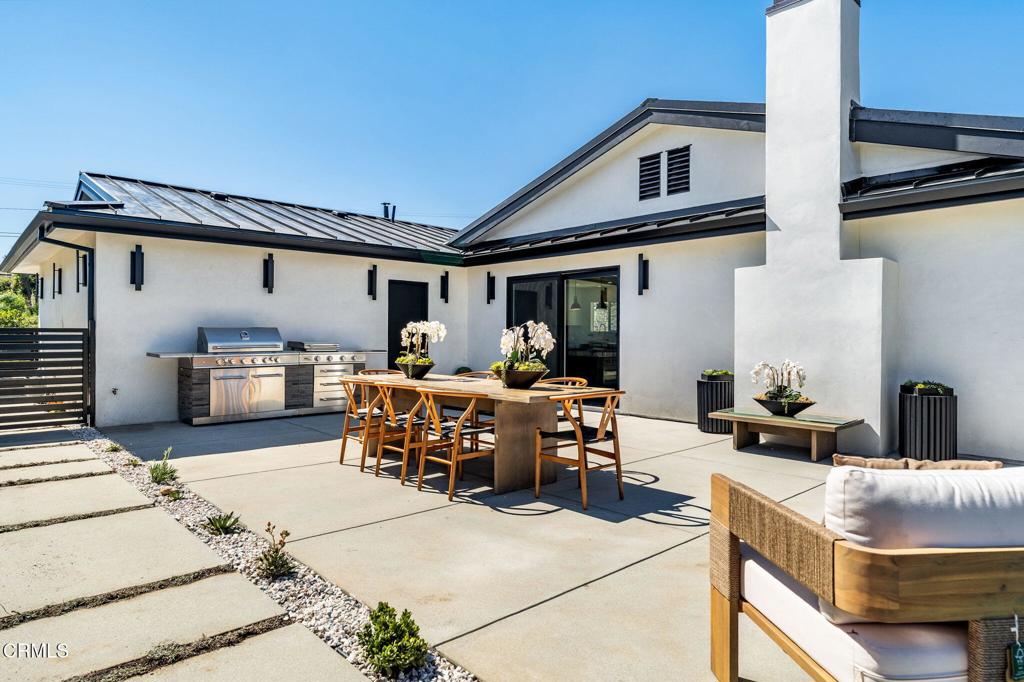 Ventura, California, 93003, United States, 4 Bedrooms Bedrooms, ,3 BathroomsBathrooms,Residential,Active,1936147