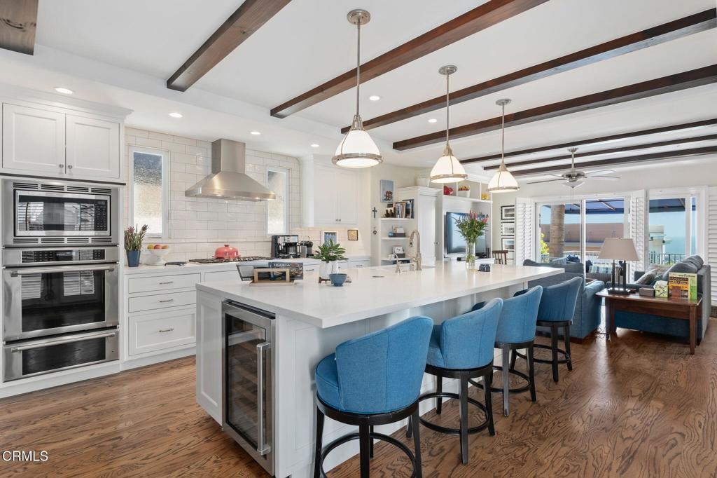 Ventura, California, 93001, United States, ,4 BathroomsBathrooms,Residential,Active,1853317