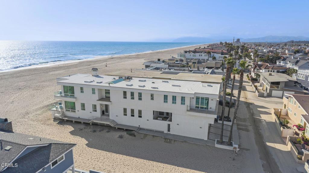 Oxnard, California, 93035, United States, 4 Bedrooms Bedrooms, ,6 BathroomsBathrooms,Residential,Active,1993670