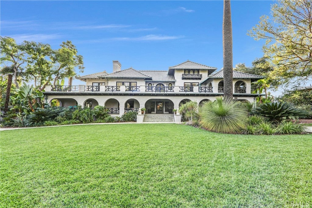 Pasadena, California, 91106, United States, 8 Bedrooms Bedrooms, ,10 BathroomsBathrooms,Residential,Active,1996260