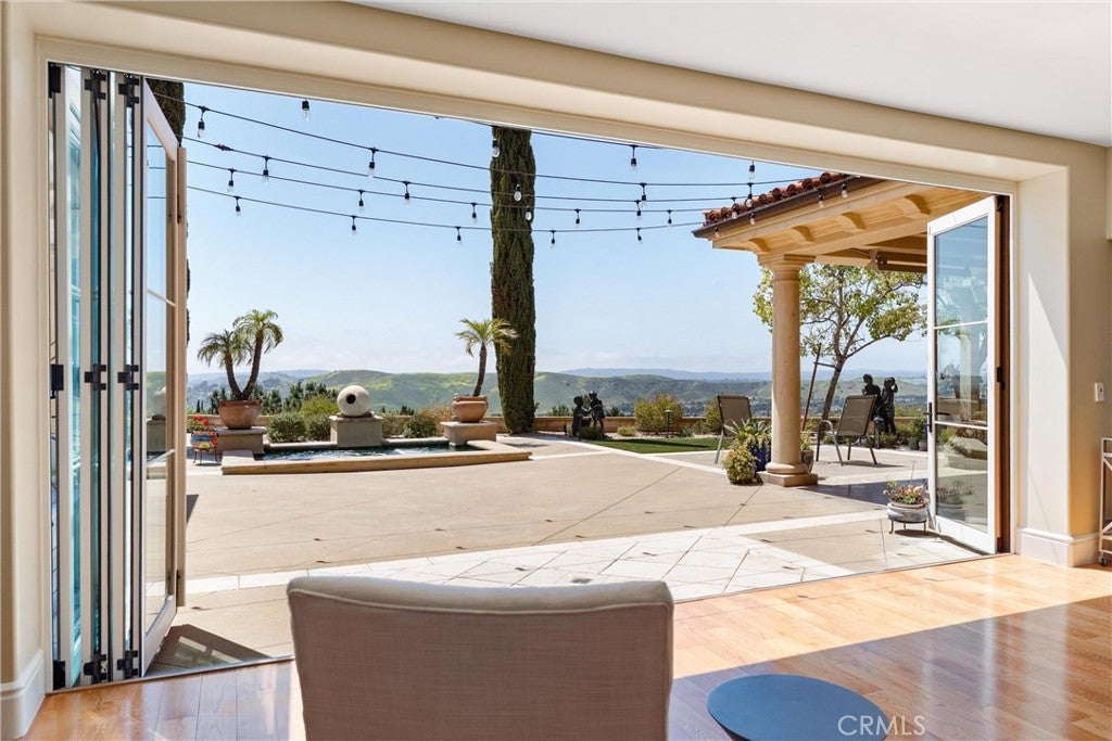 Ladera Ranch, California, 92694, United States, 5 Bedrooms Bedrooms, ,6 BathroomsBathrooms,Residential,Active,1798097