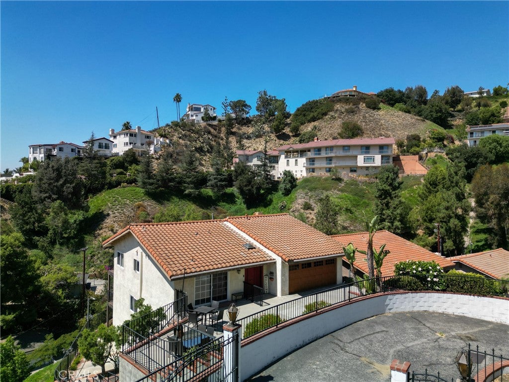 Burbank, California, 91501, United States, 5 Bedrooms Bedrooms, ,5 BathroomsBathrooms,Residential,Active,1943797