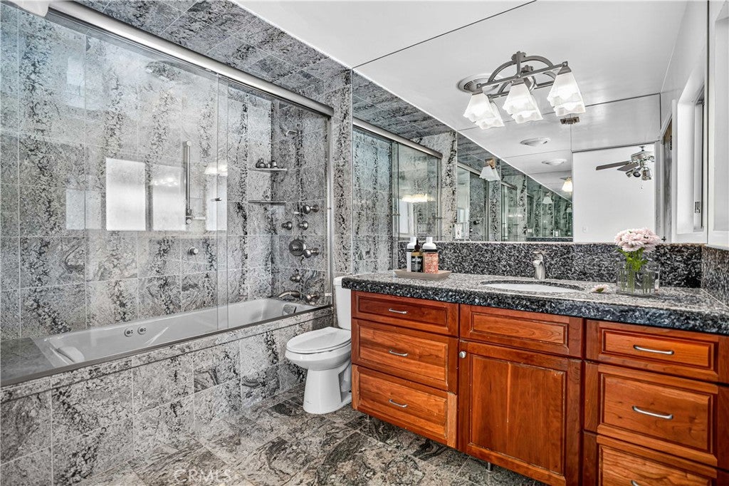 Granada Hills, California, 91344, United States, 5 Bedrooms Bedrooms, ,4 BathroomsBathrooms,Residential,Active,1929698