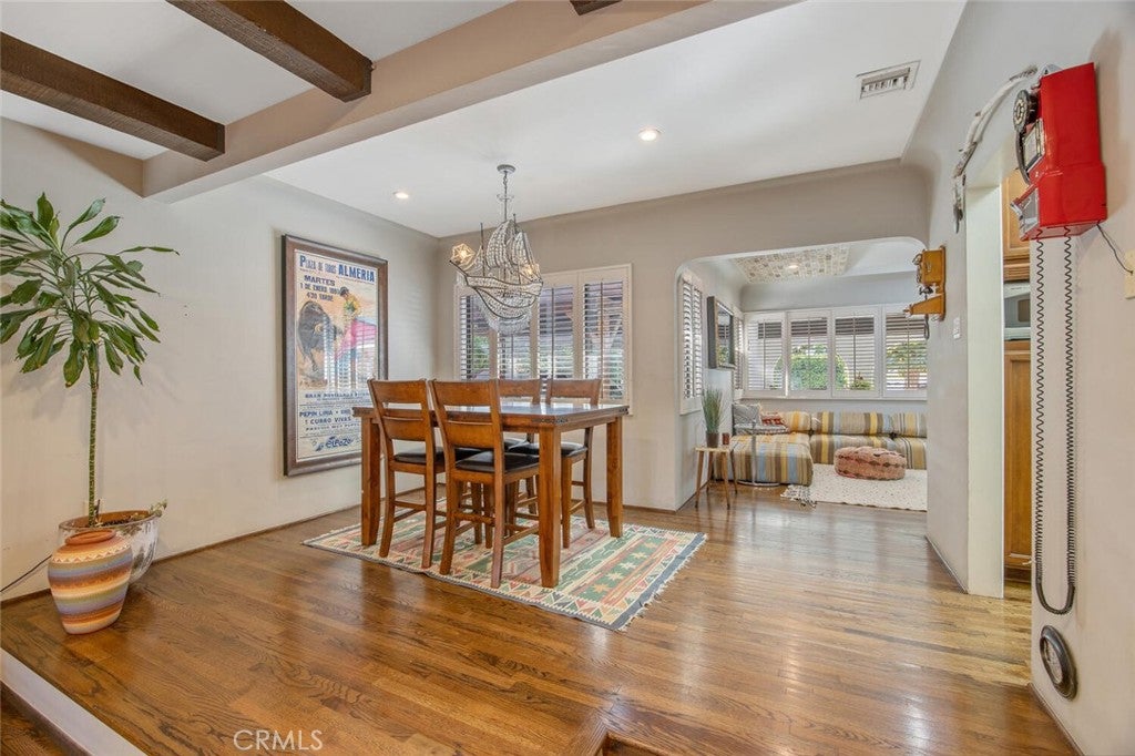 North Hollywood, California, 91602, United States, 4 Bedrooms Bedrooms, ,2 BathroomsBathrooms,Residential,Active,1954309