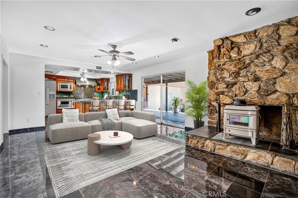 Granada Hills, California, 91344, United States, 5 Bedrooms Bedrooms, ,4 BathroomsBathrooms,Residential,Active,1929698