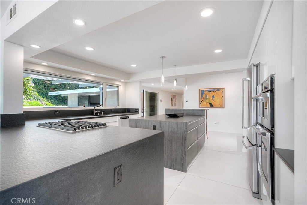 Dana Point, California, 92629, United States, 3 Bedrooms Bedrooms, ,2 BathroomsBathrooms,Residential,Active,1973342