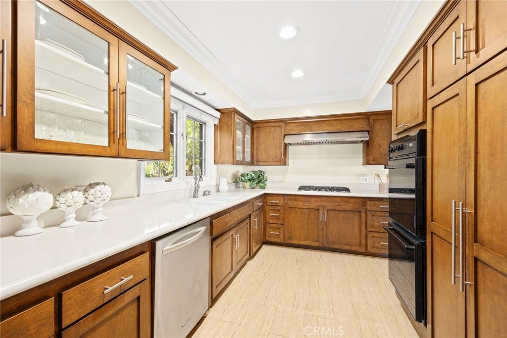 Arcadia, California, 91006, United States, 7 Bedrooms Bedrooms, ,8 BathroomsBathrooms,Residential,Active,1914824