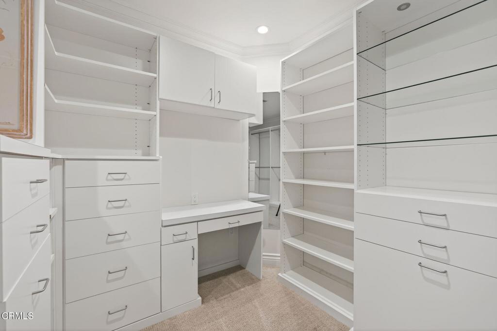 Oxnard, California, 93035, United States, 2 Bedrooms Bedrooms, ,2 BathroomsBathrooms,Residential,Active,1927655