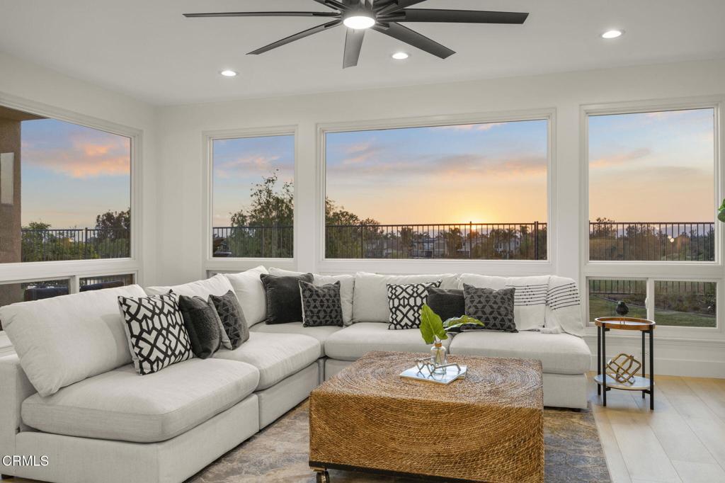 Camarillo, California, 93010, United States, 5 Bedrooms Bedrooms, ,5 BathroomsBathrooms,Residential,Active,1914809
