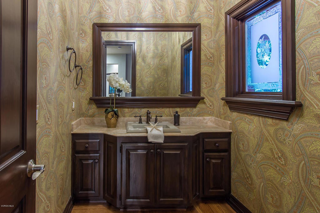 Agoura Hills, California, 91301, United States, 5 Bedrooms Bedrooms, ,5 BathroomsBathrooms,Residential,Active,2012898