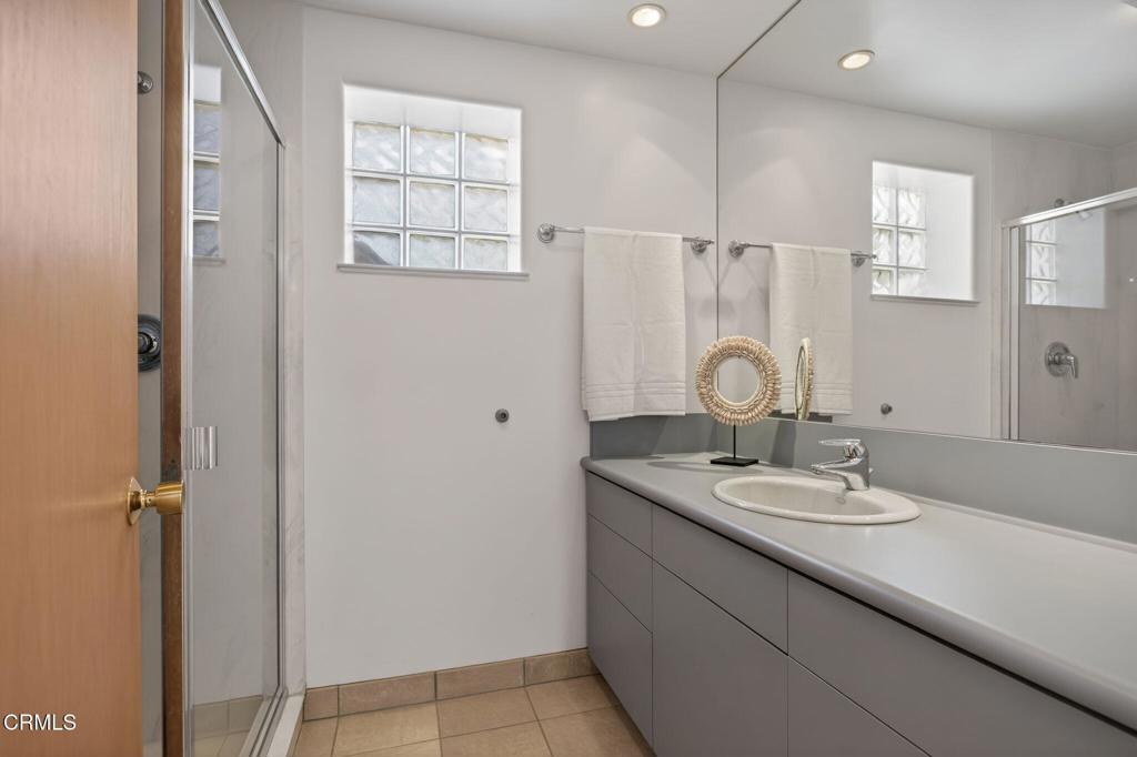 Oxnard, California, 93035, United States, 5 Bedrooms Bedrooms, ,5 BathroomsBathrooms,Residential,Active,2015816