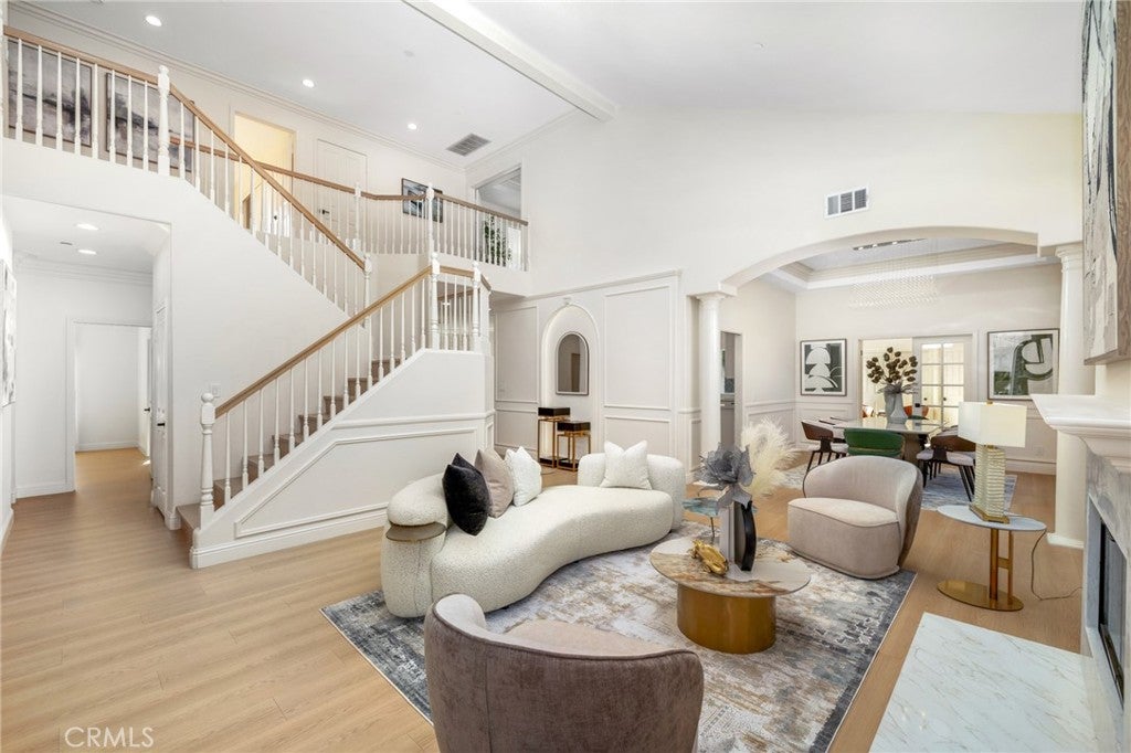 Arcadia, California, 91007, United States, 5 Bedrooms Bedrooms, ,6 BathroomsBathrooms,Residential,Active,2015474