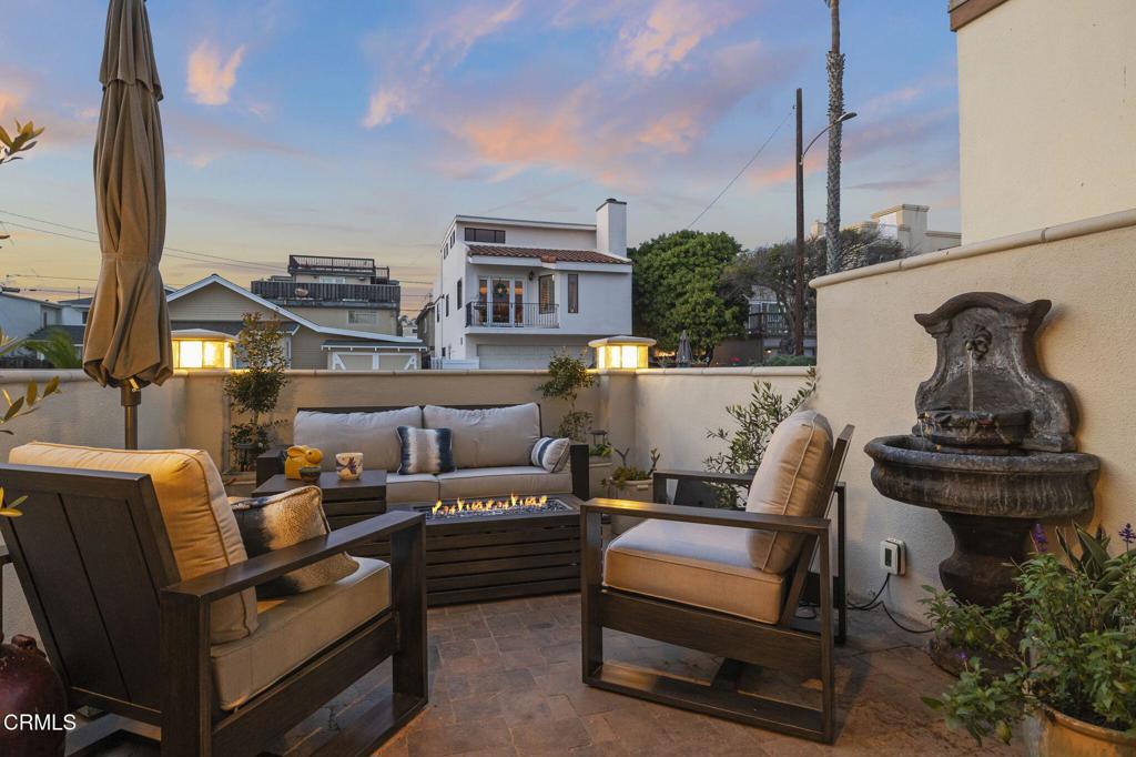 Oxnard, California, 93035, United States, 3 Bedrooms Bedrooms, ,3 BathroomsBathrooms,Residential,Active,2001363