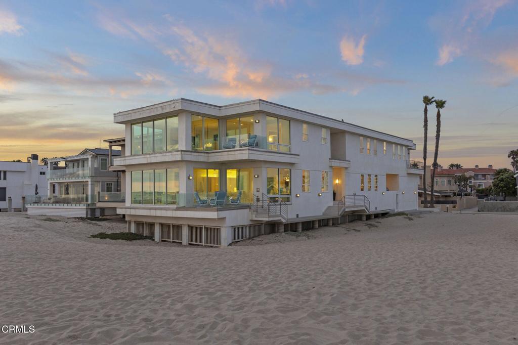 Oxnard, California, 93035, United States, 4 Bedrooms Bedrooms, ,6 BathroomsBathrooms,Residential,Active,1849510