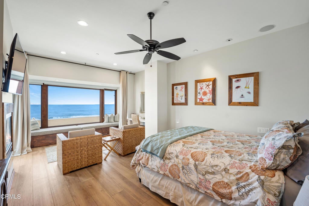 Oxnard, California, 93035, United States, 5 Bedrooms Bedrooms, ,5 BathroomsBathrooms,Residential,Active,2010576