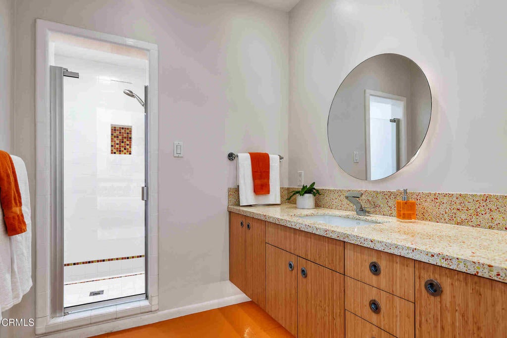 Pasadena, California, 91107, United States, 5 Bedrooms Bedrooms, ,5 BathroomsBathrooms,Residential,Active,1941341