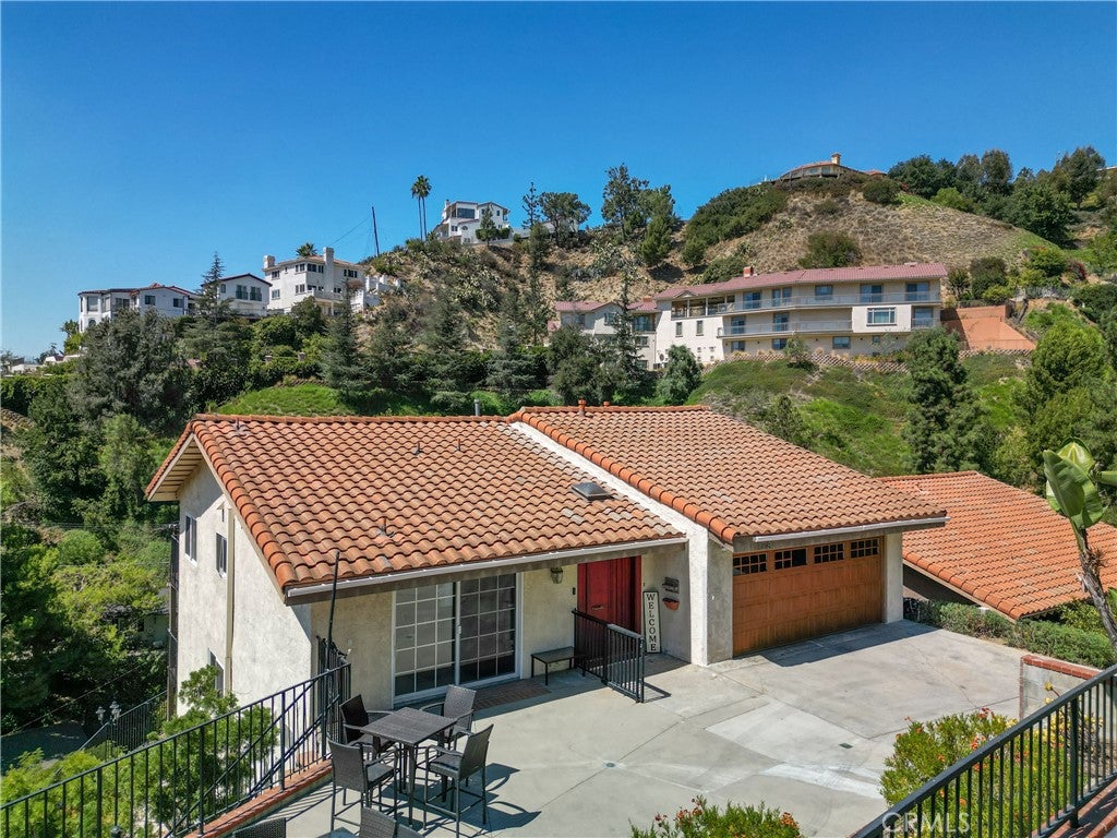 Burbank, California, 91501, United States, 5 Bedrooms Bedrooms, ,5 BathroomsBathrooms,Residential,Active,1943797