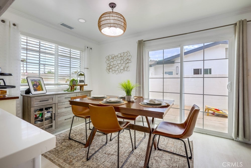 Garden Grove, California, 92845, United States, 5 Bedrooms Bedrooms, ,2 BathroomsBathrooms,Residential,Active,1927673