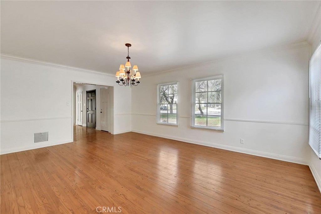 Pasadena, California, 91107, United States, 3 Bedrooms Bedrooms, ,3 BathroomsBathrooms,Residential,Active,1972145