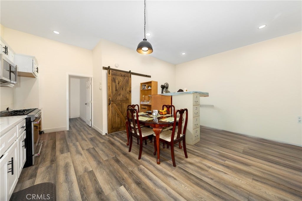 Yucaipa, California, 92399, United States, 5 Bedrooms Bedrooms, ,4 BathroomsBathrooms,Residential,Pending,1985872