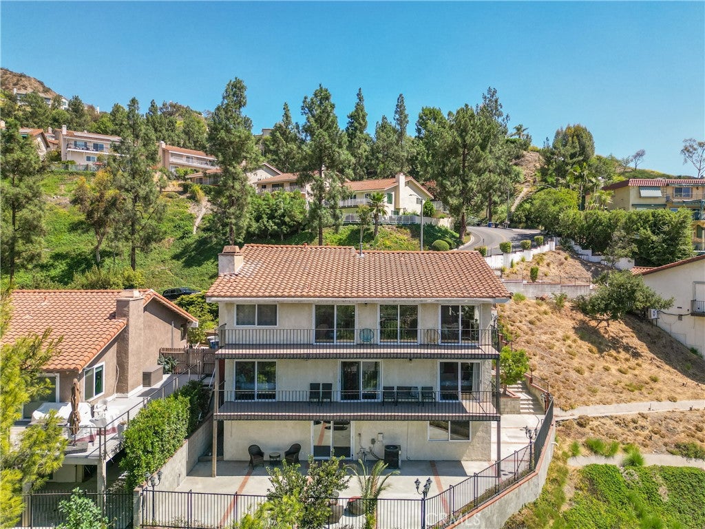 Burbank, California, 91501, United States, 5 Bedrooms Bedrooms, ,5 BathroomsBathrooms,Residential,Active,1943797