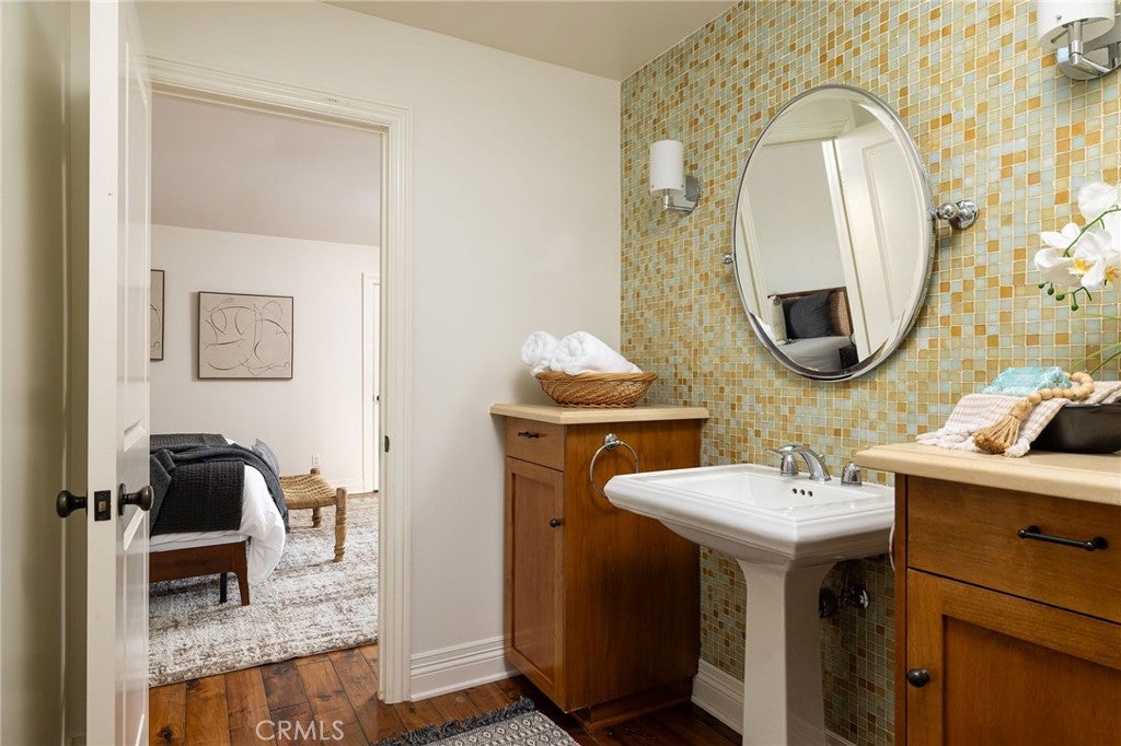 Corona Del Mar, California, 92625, United States, 4 Bedrooms Bedrooms, ,3 BathroomsBathrooms,Residential,Active,1871240