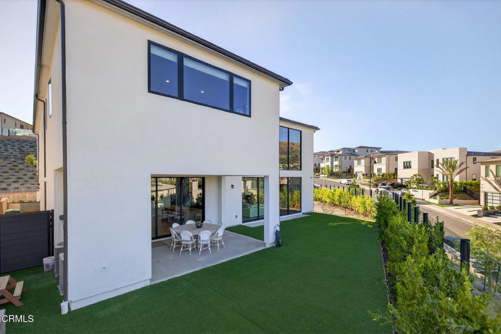 Porter Ranch, California, 91326, United States, 5 Bedrooms Bedrooms, ,6 BathroomsBathrooms,Residential,Active,1965808